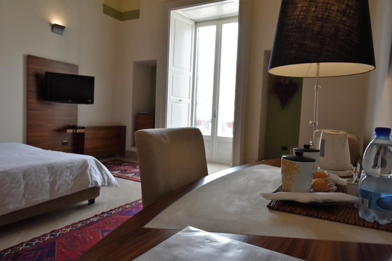 Alvino Suite And Breakfast Lecce Exterior photo